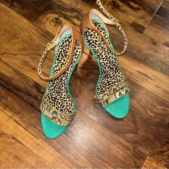 Jessica Simpson Shoes - JESSICA SIMPSON snakeskin heels Size 11